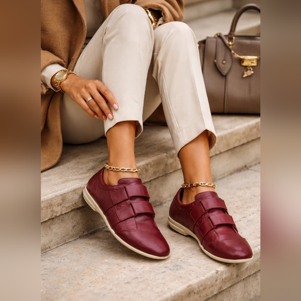 Gucci Guccissima Leather Velcro Sneakers Burgundy EU 35 Made in Italy Margaux
